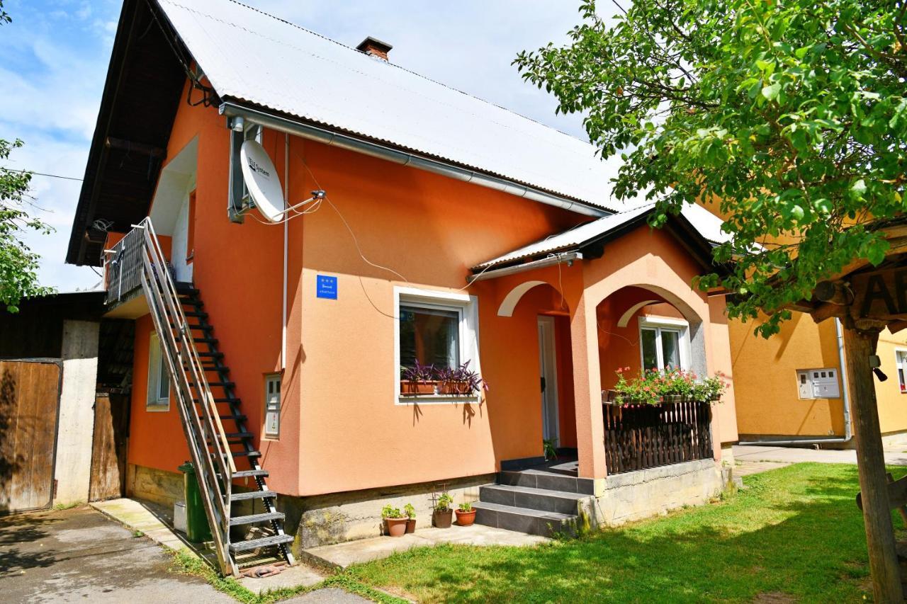 Apartments Matovina Saborsko Esterno foto